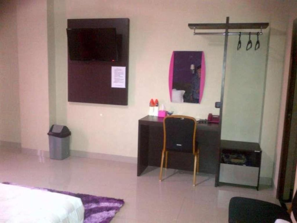 Erin Int Hotel Makassar Extérieur photo